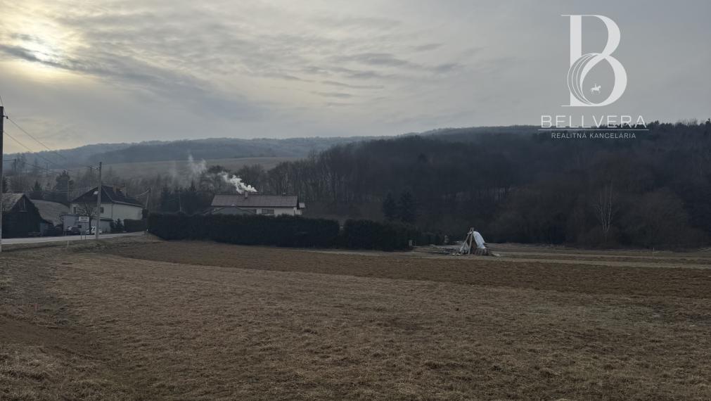 Stavebný pozemok 657 m² –  nová lokalita 10 min. od Prešova