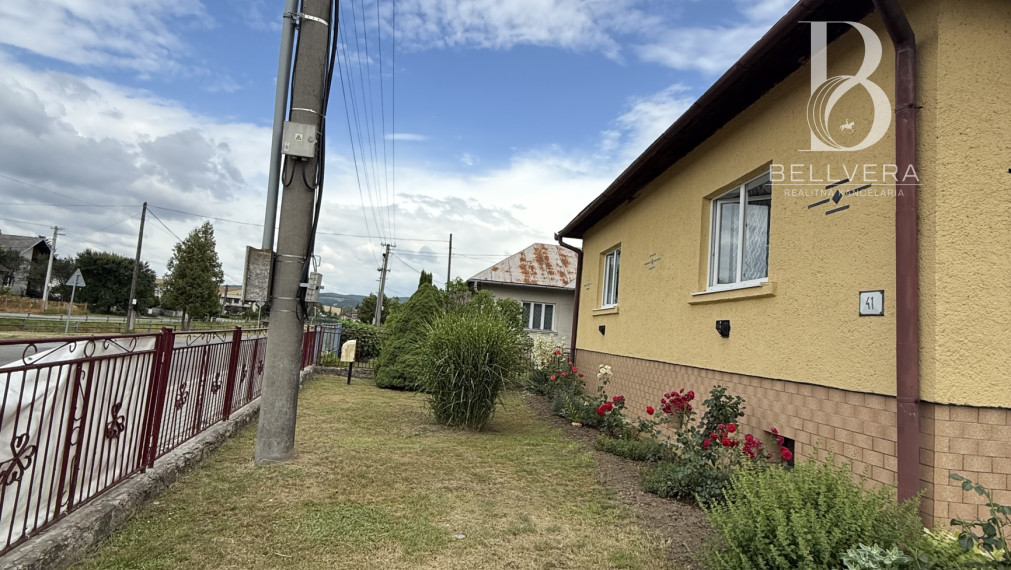 REZERVOVANÉ |Rodinný dom s garážou, stodolou a záhradou 1241 m² – Stuľany