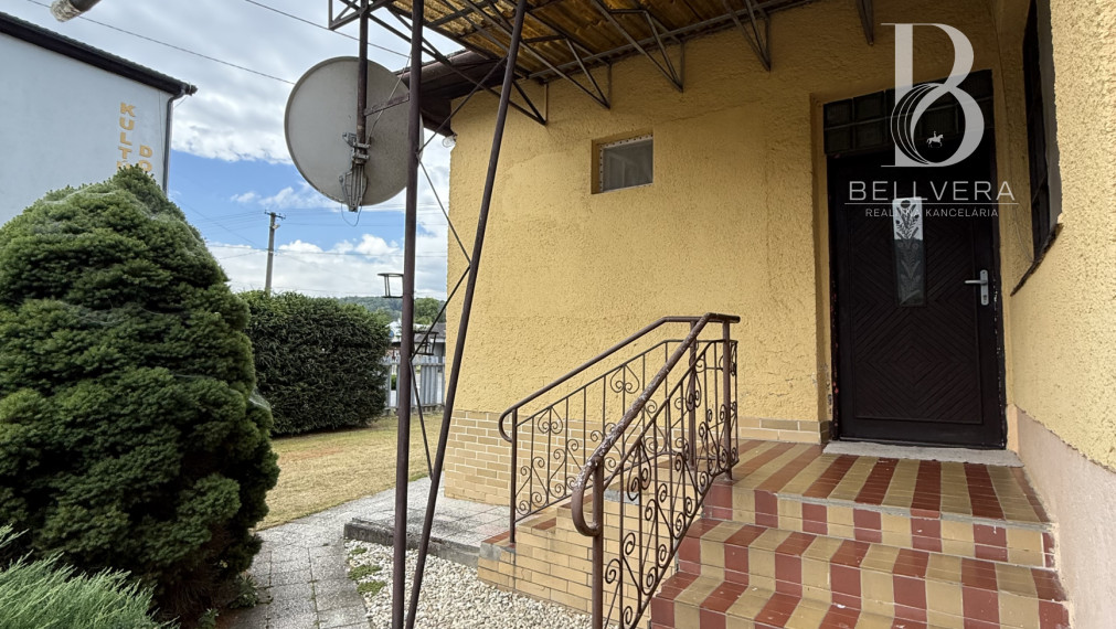 REZERVOVANÉ |Rodinný dom s garážou, stodolou a záhradou 1241 m² – Stuľany