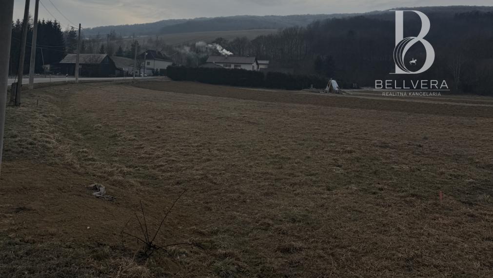 Ideálny pozemok na rodinný dom, 574 m², pri Prešove