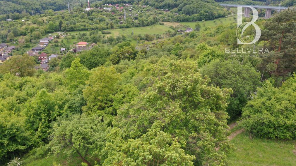 Výhľad na Kalváriu a celé mesto každý deň ako z pohľadnice.