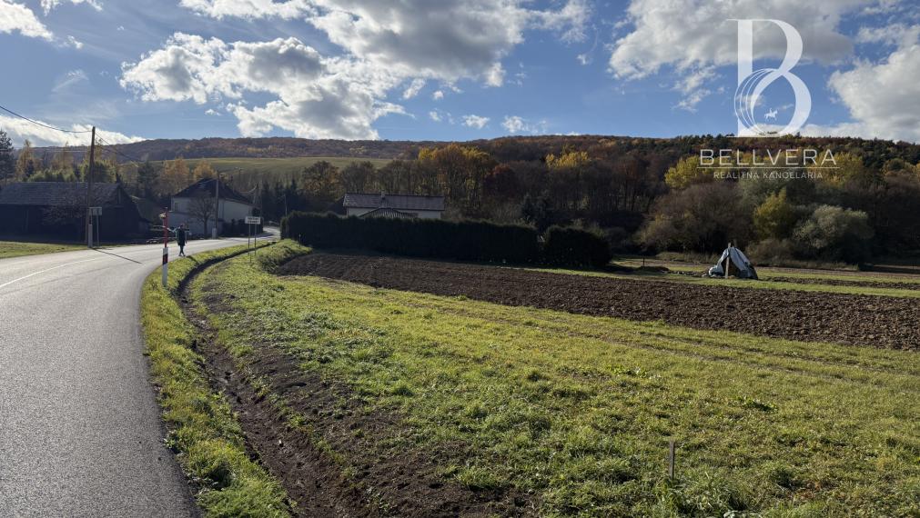 Stavebný pozemok 10 minút od Prešova, 657 m2