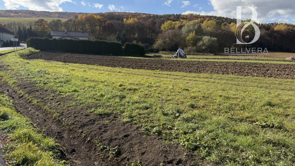 Stavebný pozemok 10 minút od Prešova, 657 m2