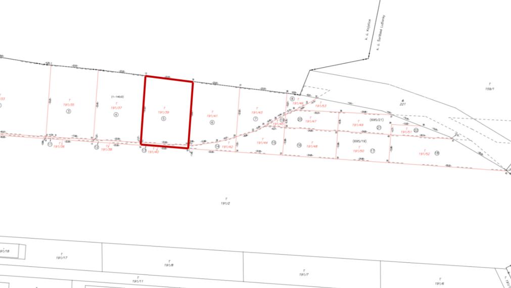 Pozemok pre rodinný dom 698 m² – ticho, priestor a blízkosť Prešova