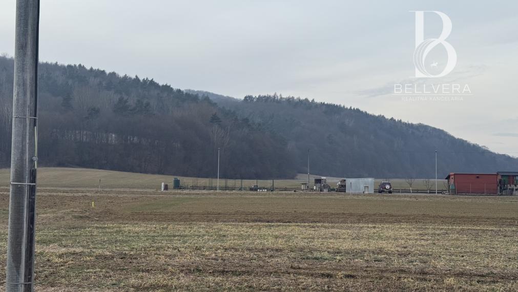 Kompaktný pozemok 647 m² v novej zóne rodinných domov Prešov