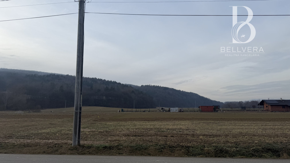 Kompaktný pozemok 647 m² v novej zóne rodinných domov Prešov