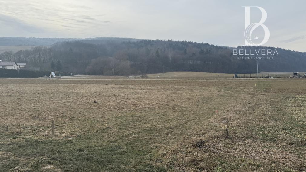 Vymeňte byt za dom: pozemok 599 m² pri Prešove