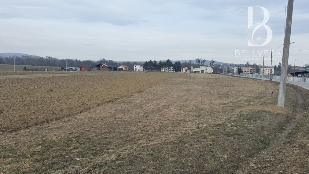 Stavebný pozemok 657 m² –  nová lokalita 10 min. od Prešova