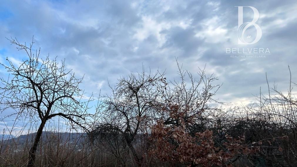 Výhľad na Kalváriu a celé mesto každý deň ako z pohľadnice.