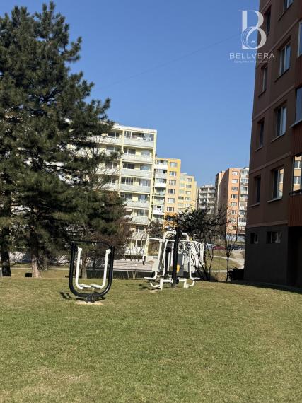 Slnečný 3-izbový byt s panoramatickým výhľadom