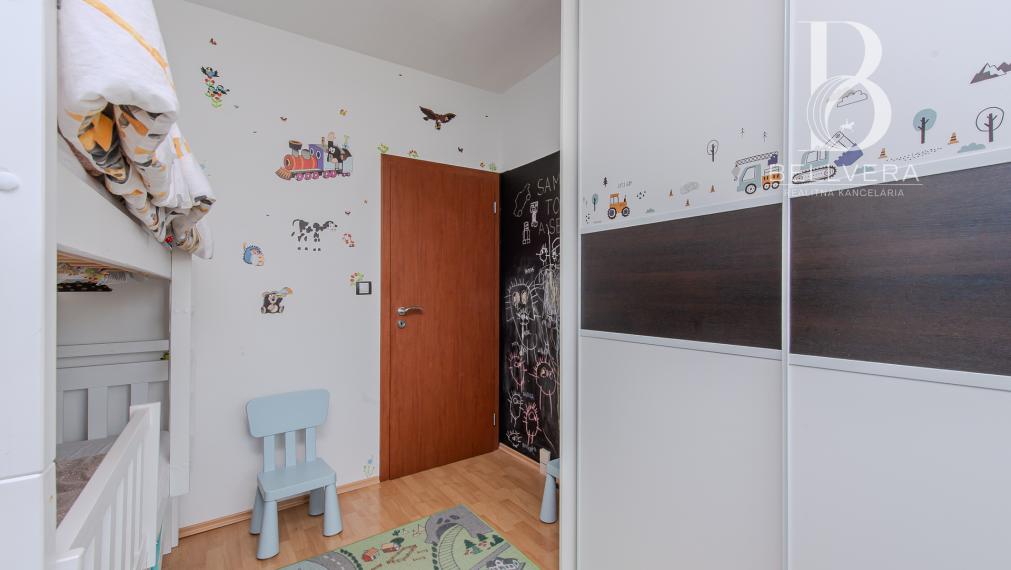 3-izbový byt s výhľadom, komorou a šatníkom, Košice - Furča