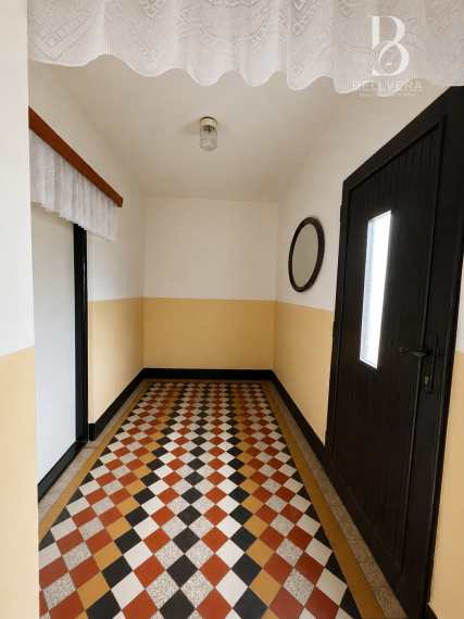 REZERVOVANÉ |Rodinný dom s garážou, stodolou a záhradou 1241 m² – Stuľany