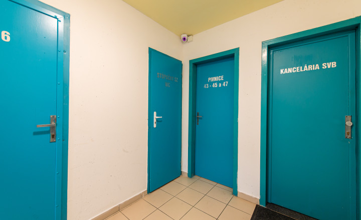 PREDANÉ 3-izbový byt s výhľadom, komorou a šatníkom, Košice - Furča - fotografia 15
