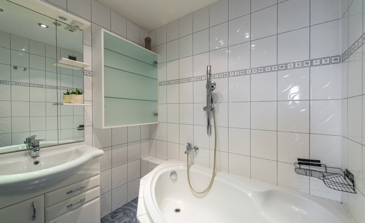 PREDANÉ 3-izbový byt s výhľadom, komorou a šatníkom, Košice - Furča - fotografia 8