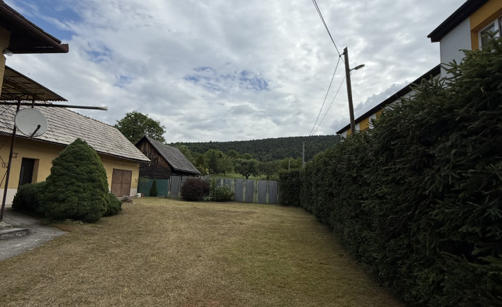 PREDANÉ |Rodinný dom s garážou, stodolou a záhradou 1241 m² – Stuľany - fotografia 30